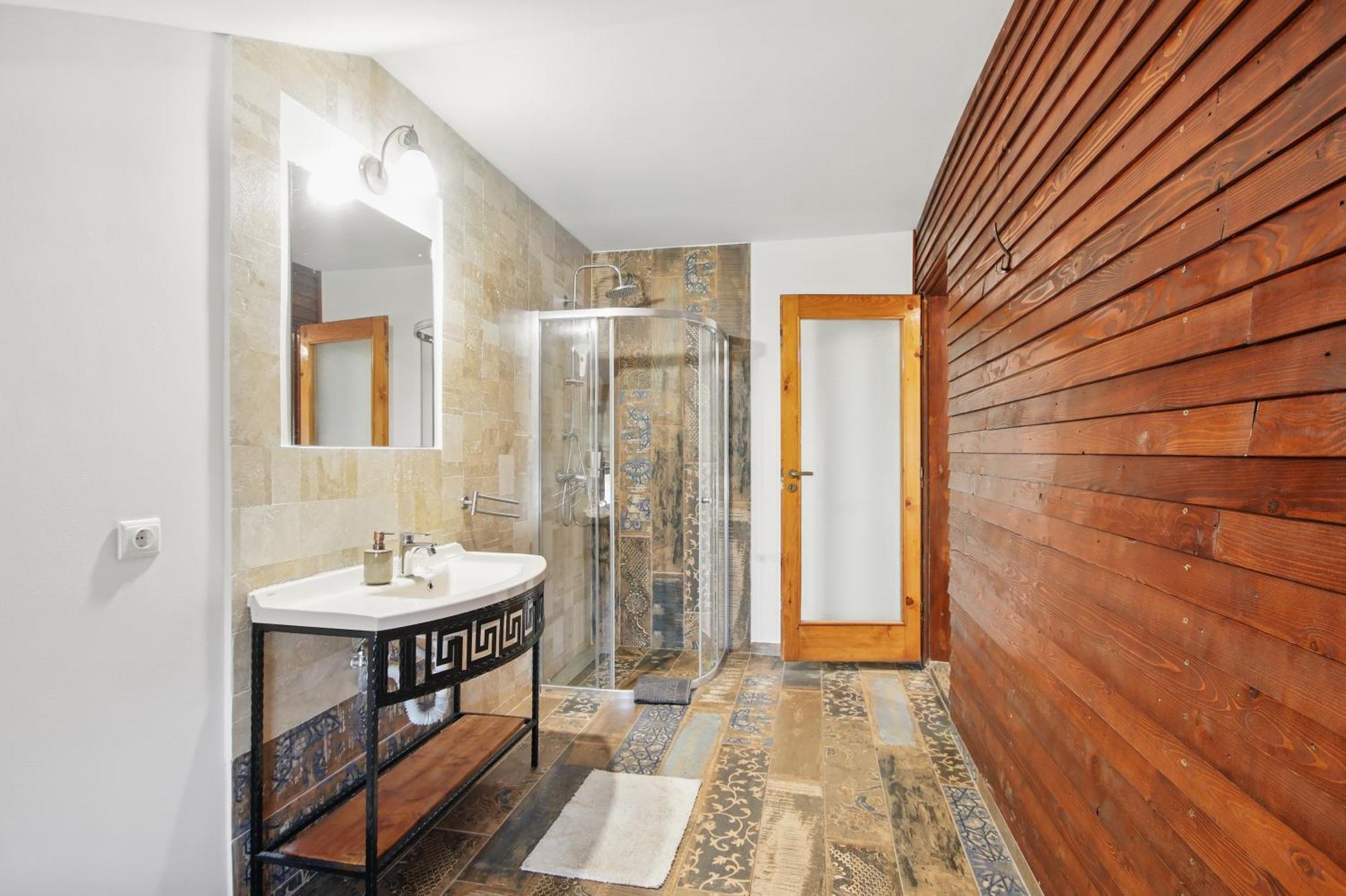 Hotel Casa Galand à Parscov Extérieur photo