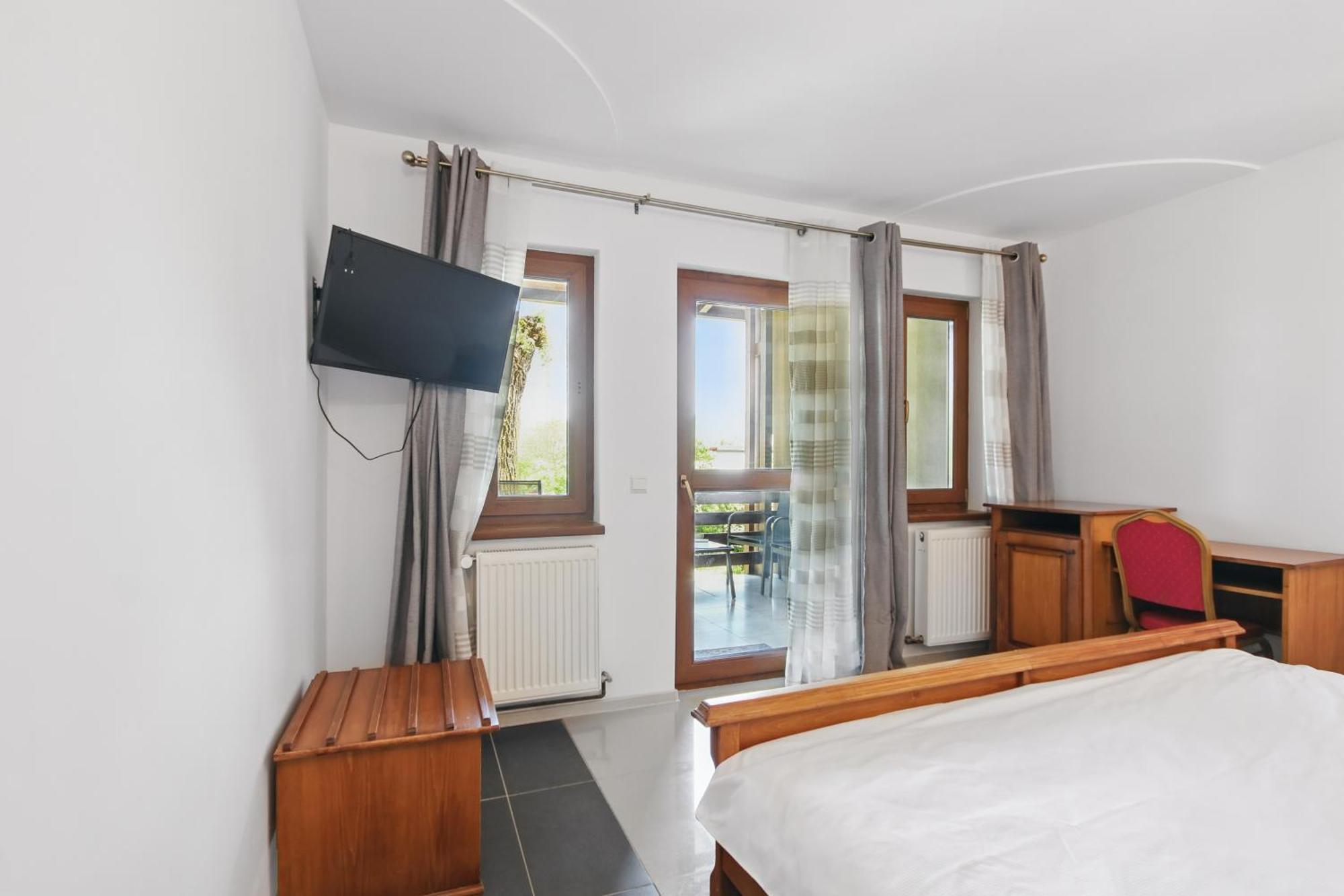 Hotel Casa Galand à Parscov Extérieur photo